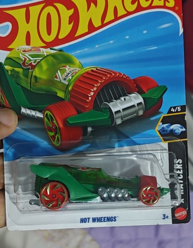 Hot Wheengs