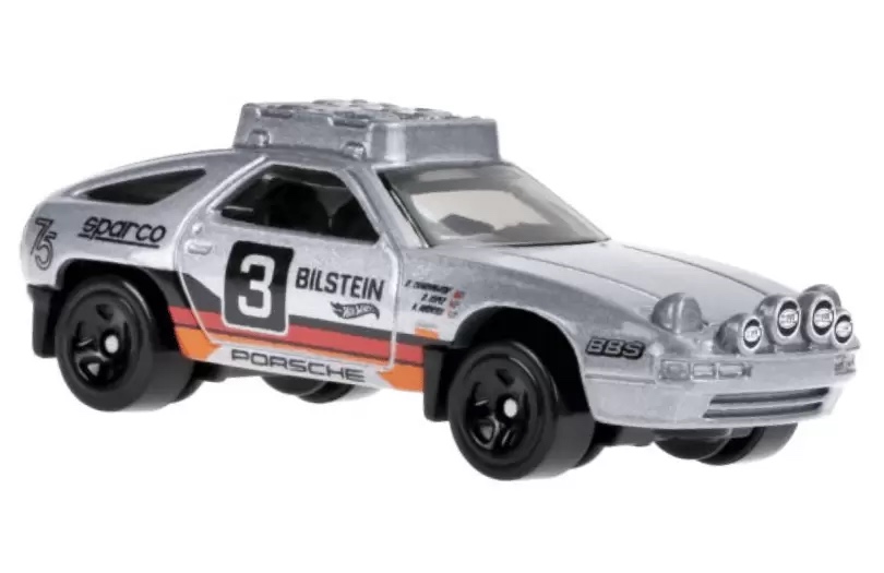 Porsche 928S Safari