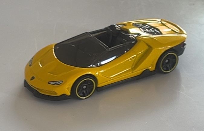 '16 Lamborghini Centenario Roadster