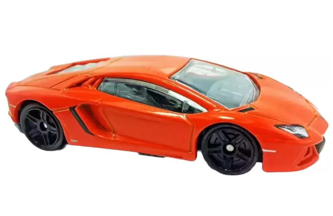Lamborghini Aventador LP 700-4