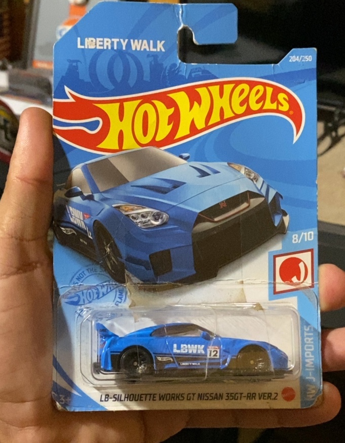 LB-Silhouette WORKS GT Nissan 35GT-RR VER.2