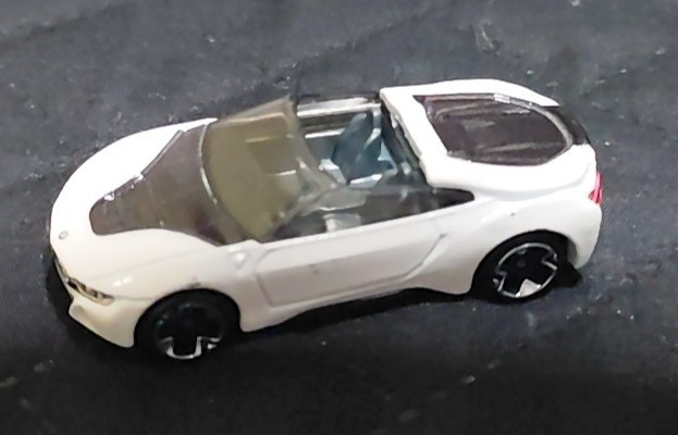 BMW i8 Roadster