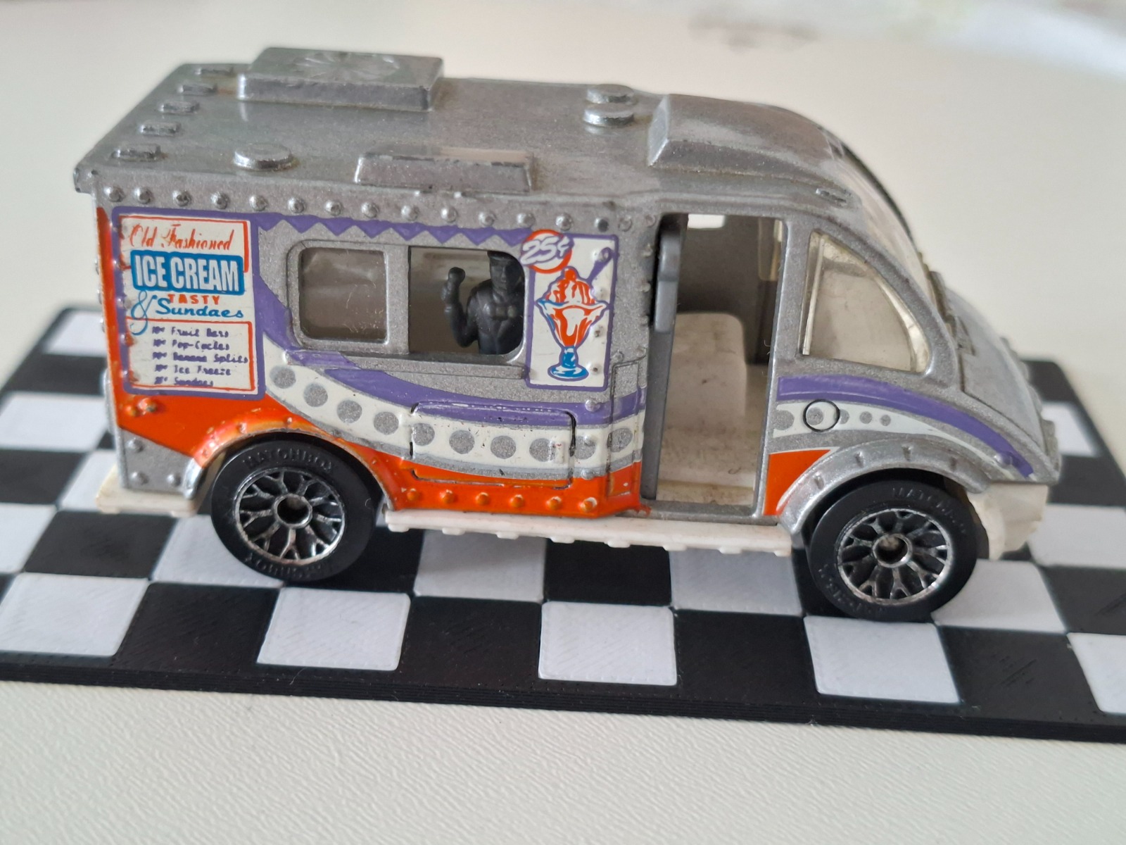 Ice Cream Truck 