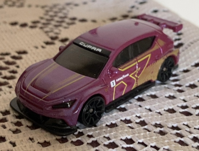 Cupra e-Racer (Purple)