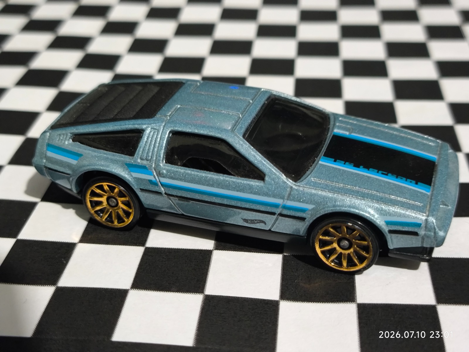 '81 DeLorean DMC-12 (Silver)