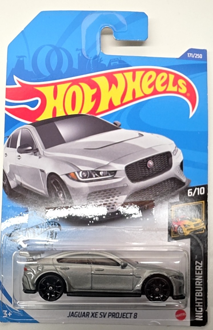 Jaguar XE SV Project 8 (Silver)