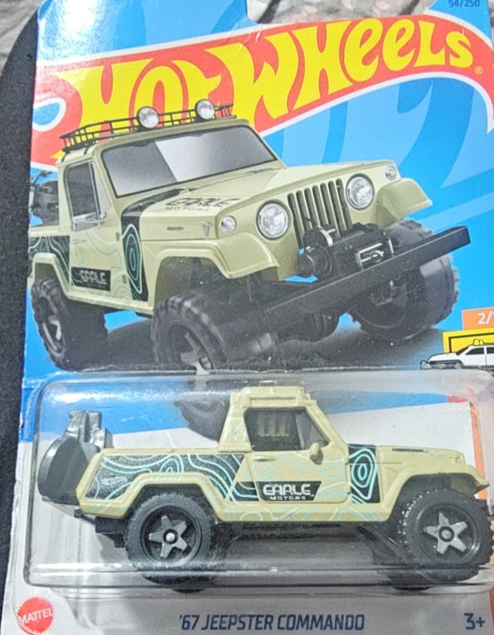 '67 Jeepster Commando (Tan)
