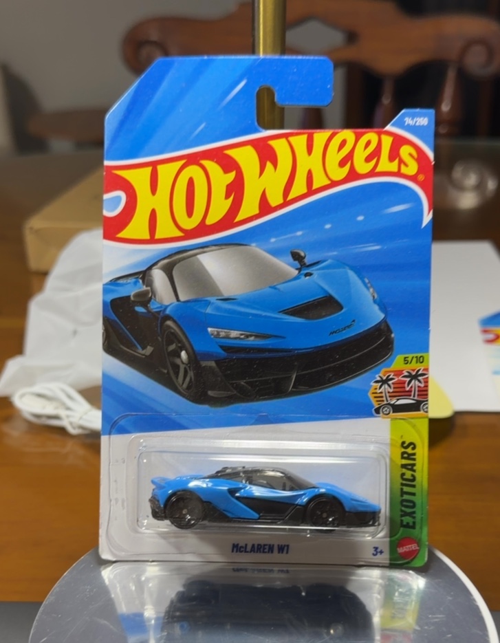 McLaren W1