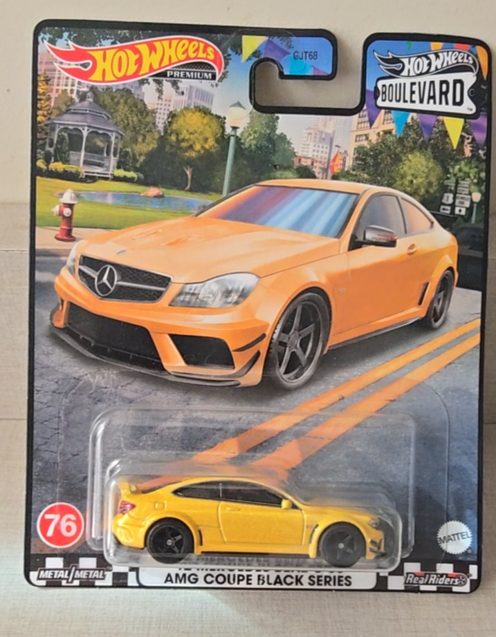 12 MERCEDES BENS C63 AMG COUPE BLACK SERIES