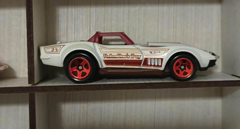 '69 Corvette Racer