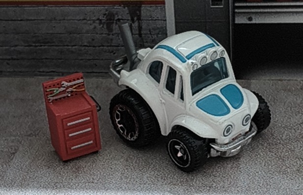 '70 Volkswagen Baja Bug (White)