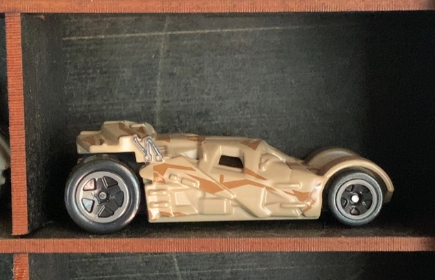 Tumbler Camouflage Version Retro Entertainment - The Dark Knight Trilogy