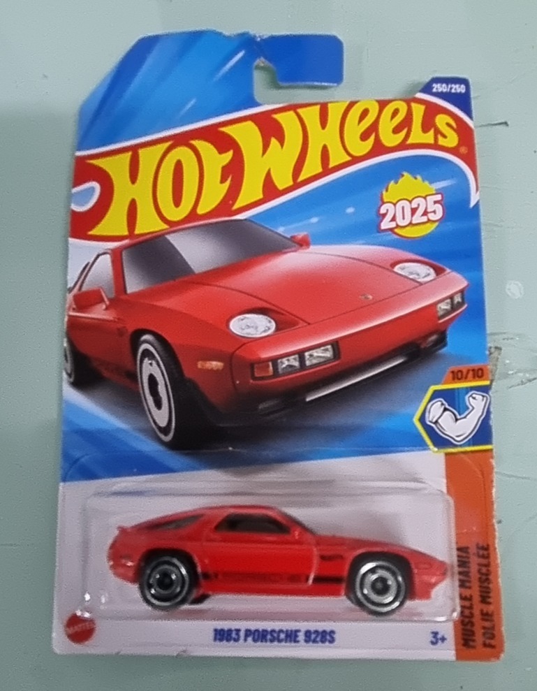 Porsche 928