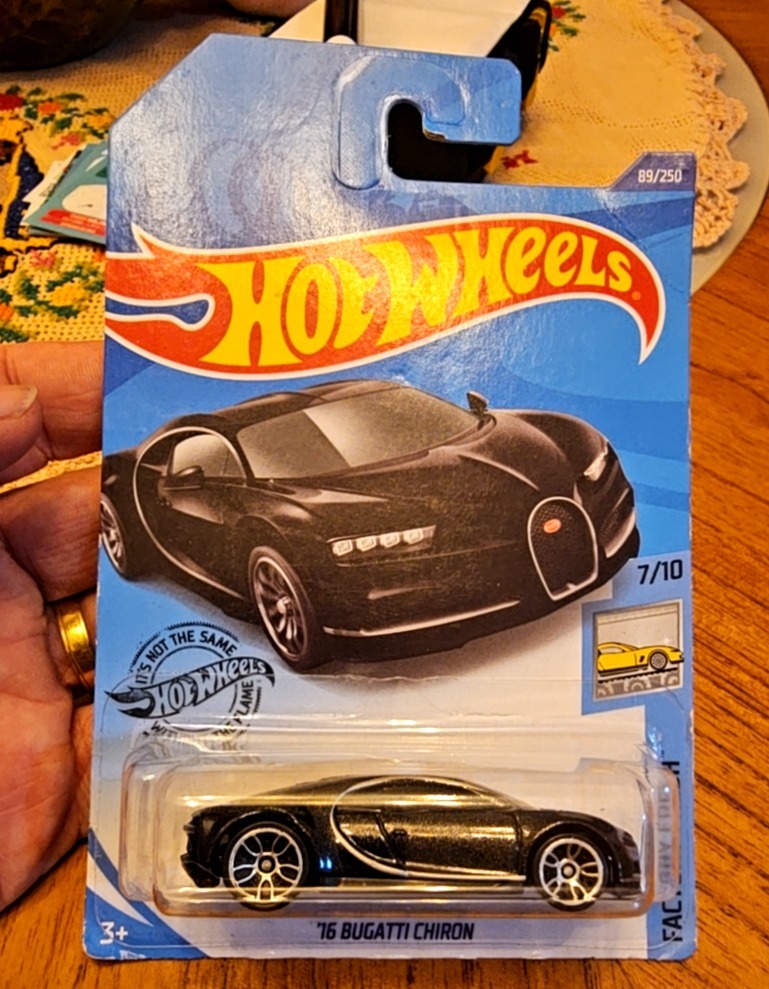 '16 Bugatti Chiron
