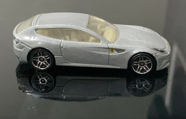 Ferrari FF
