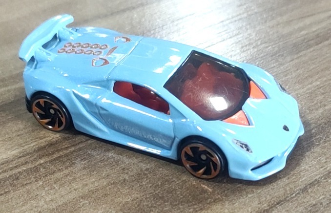 CUL8R (2nd Color) Thrill Racers