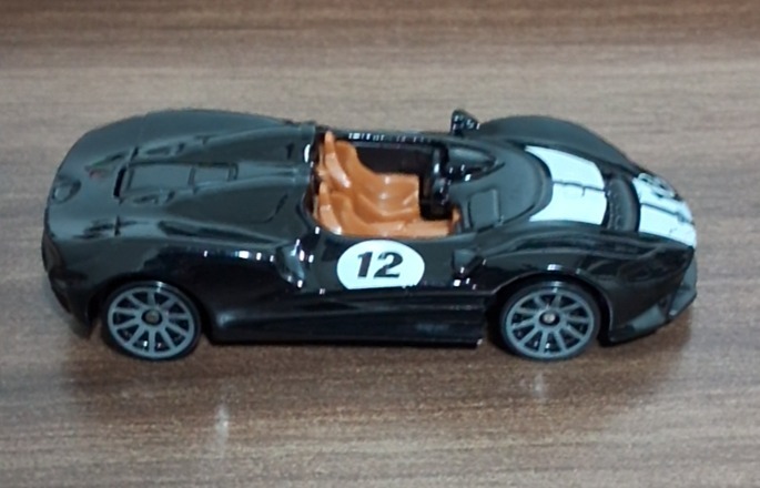 McLaren Elva (Black)