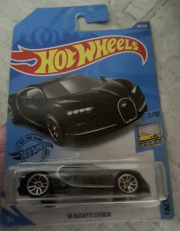 '16 Bugatti Chiron