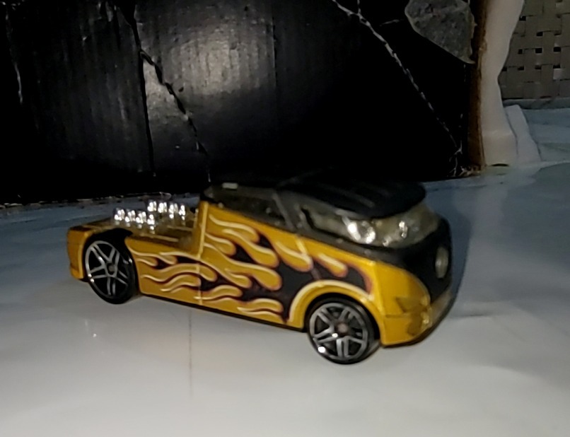 Qombee Super Treasure Hunt M