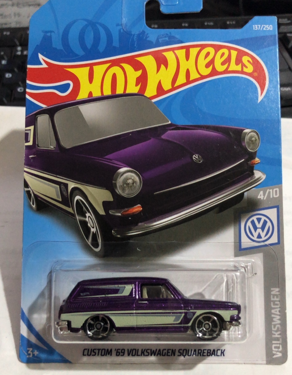 Custom '69 Volkswagen Squareback