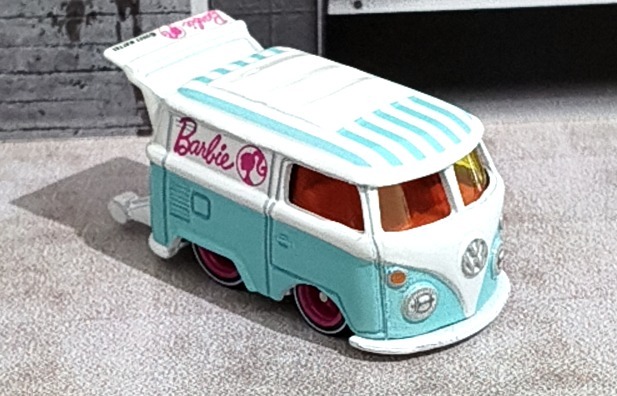 Volkswagen Kool Kombi (Green)