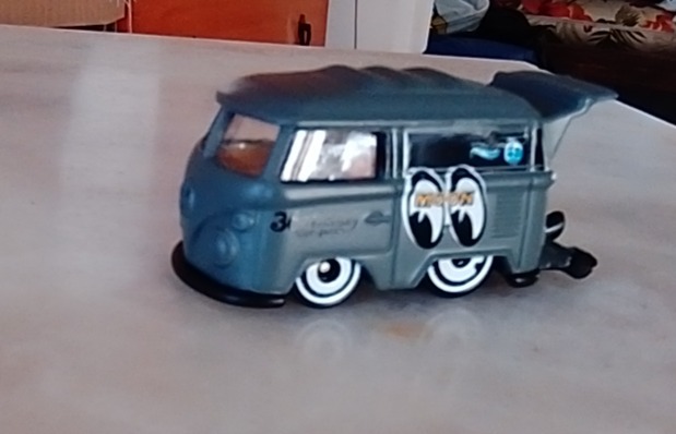 Volkswagen Kool Kombi (Green)