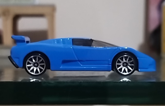 '94 Bugatti EB110 SS