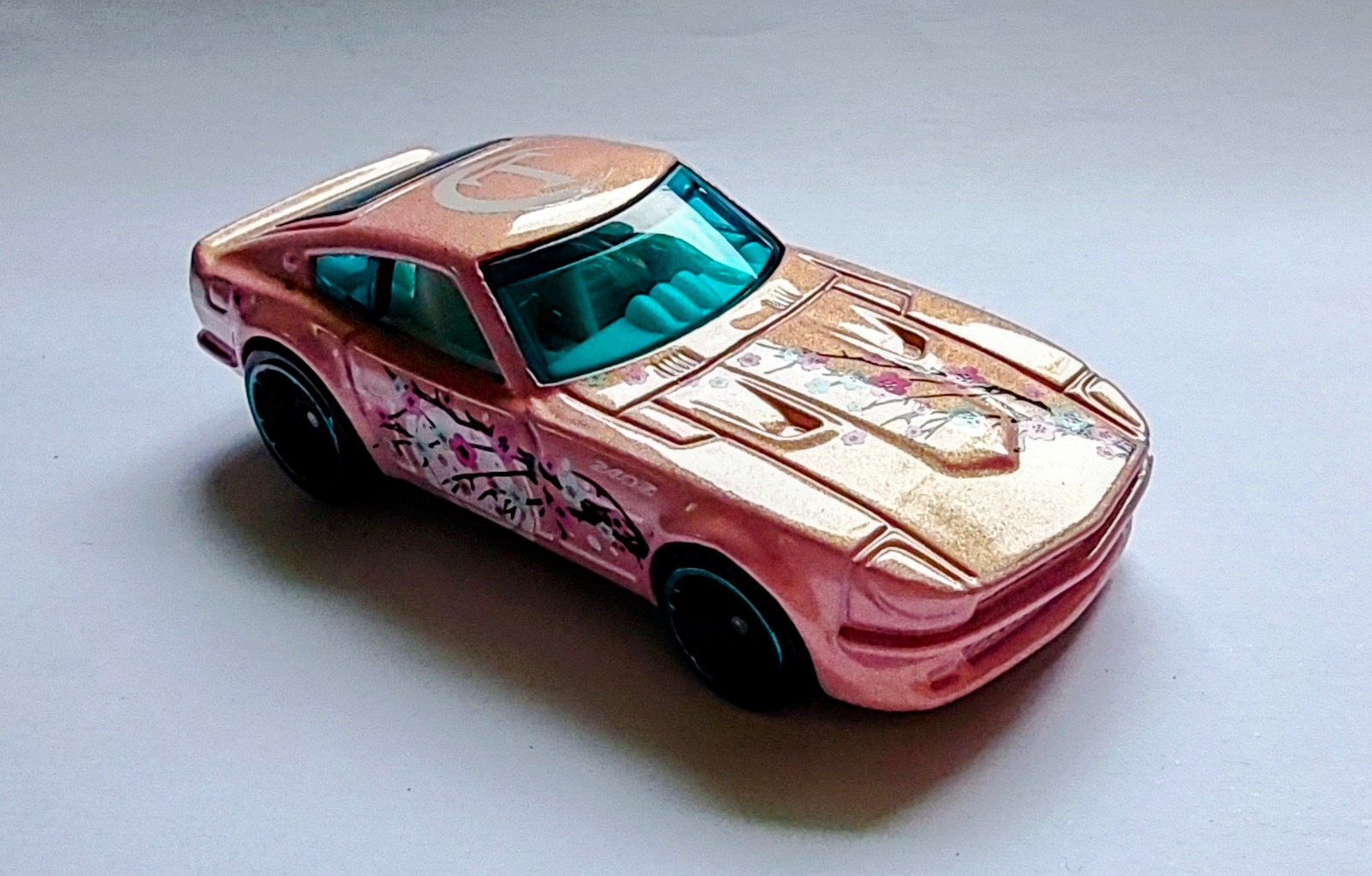 Datsun 240Z (Pink)