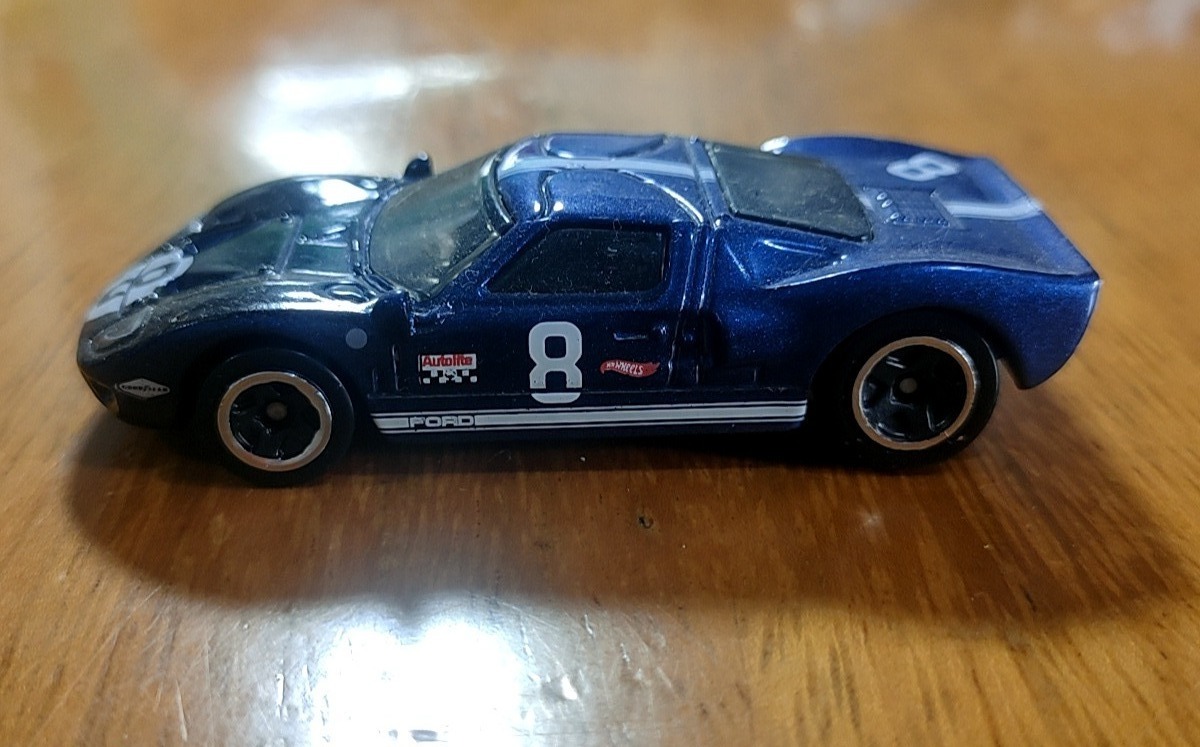Ford GT-40