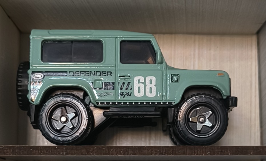 Land Rover Defender 90