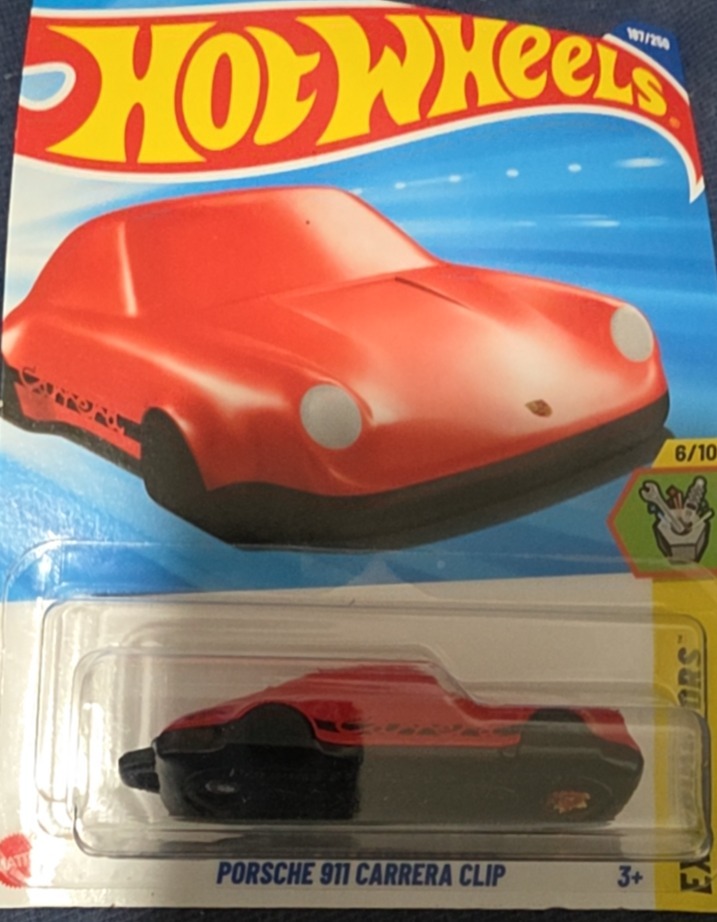 Porsche 911 Carreira Clip