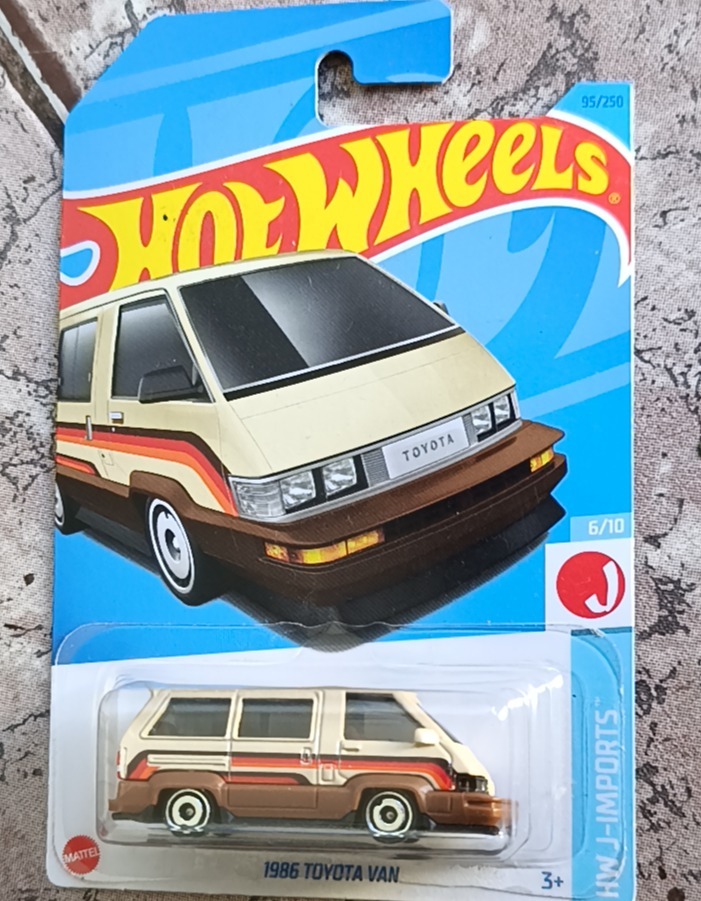 1986 Toyota Van (Cream)