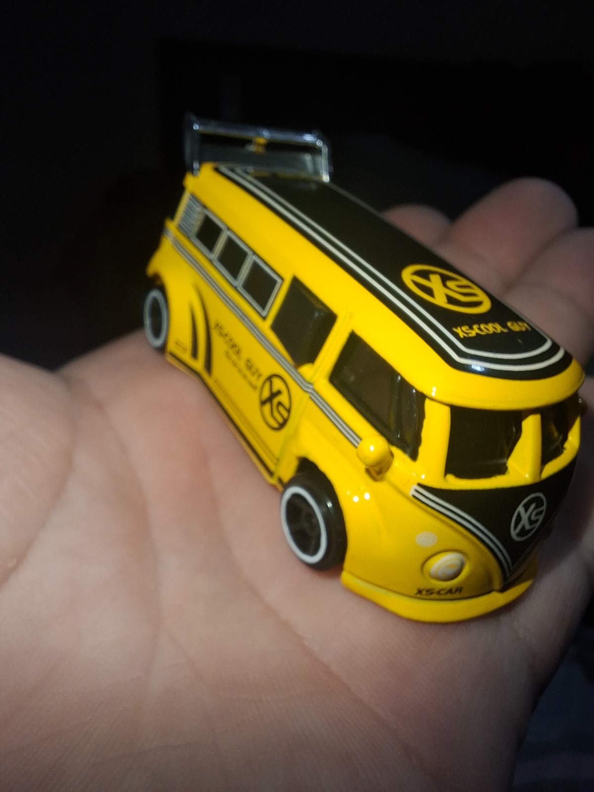 Kool Kombi Surfs Up