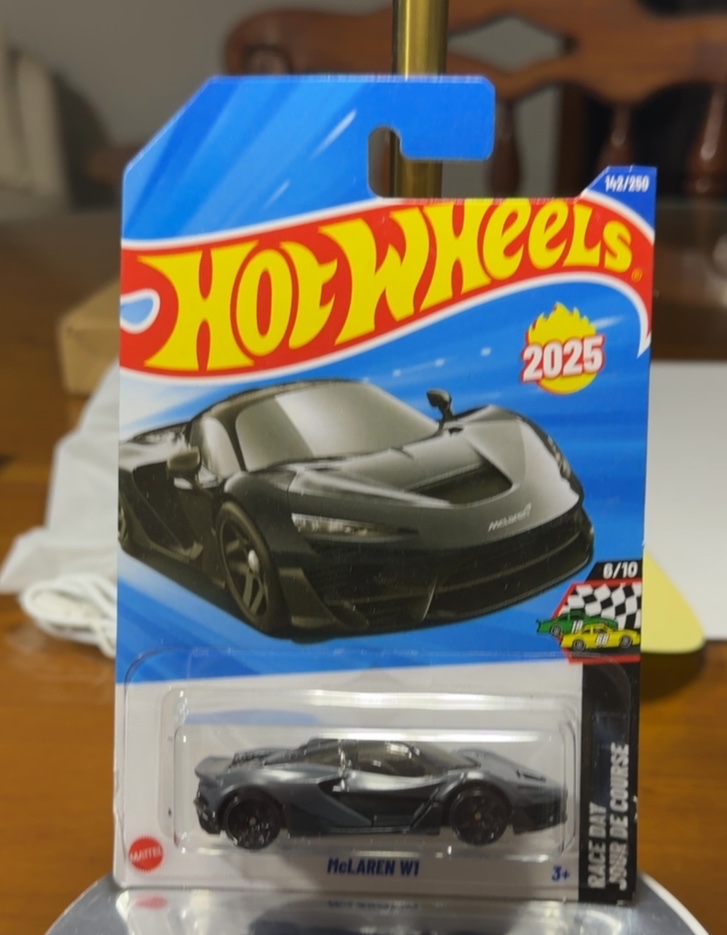 McLaren W1