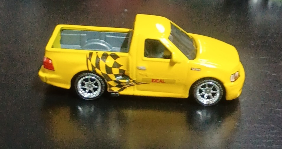'99 Ford F-150 SVT Lightning