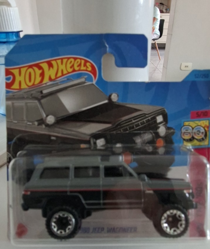 1988 Jeep Wagoneer (Gray)
