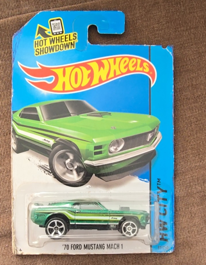 Ford Mustang Mach-E 1400