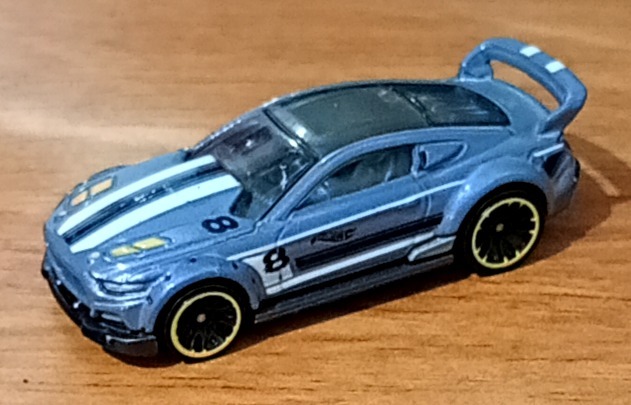 Custom '15 Ford Mustang
