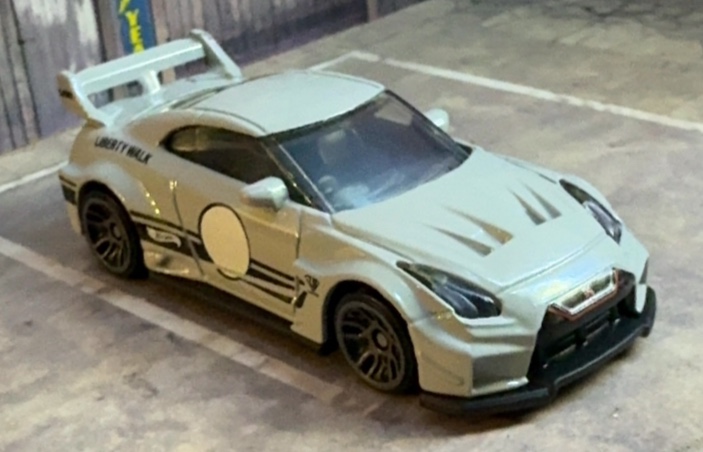 LB-Silhouette WORKS GT Nissan 35GT-RR VER.2 (Blue)