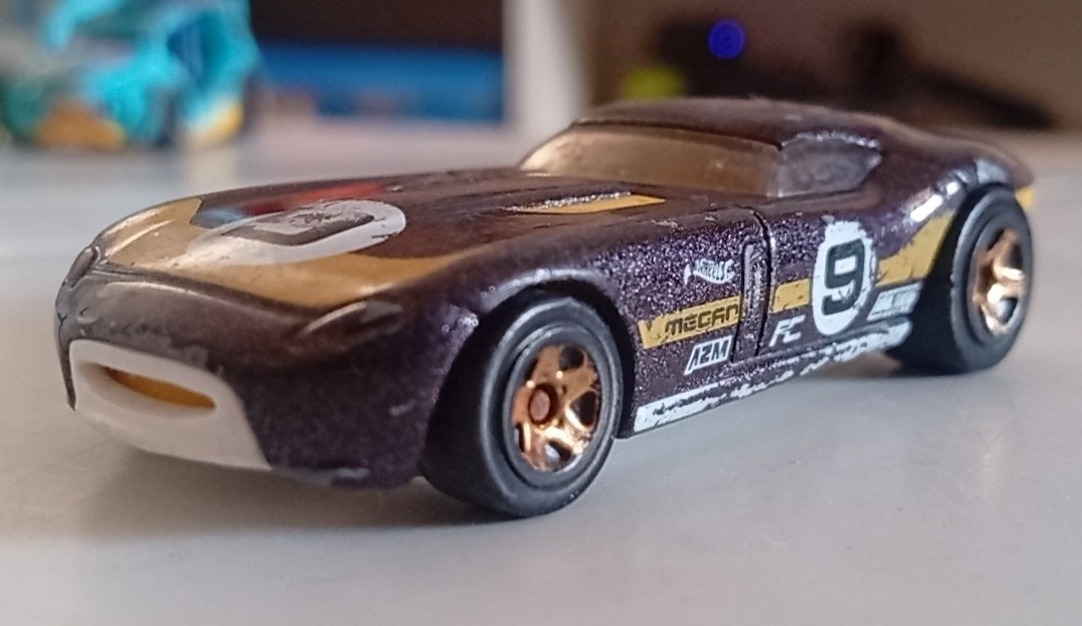 Fast FeLion (Black)