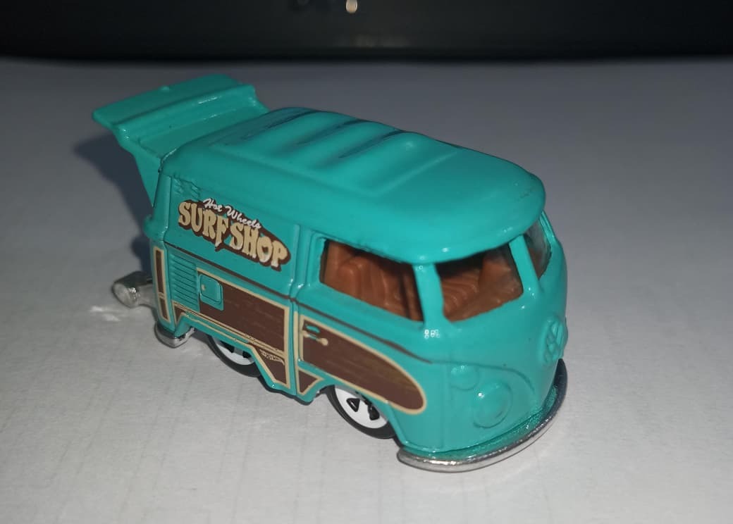  Volkswagen Kool Kombi