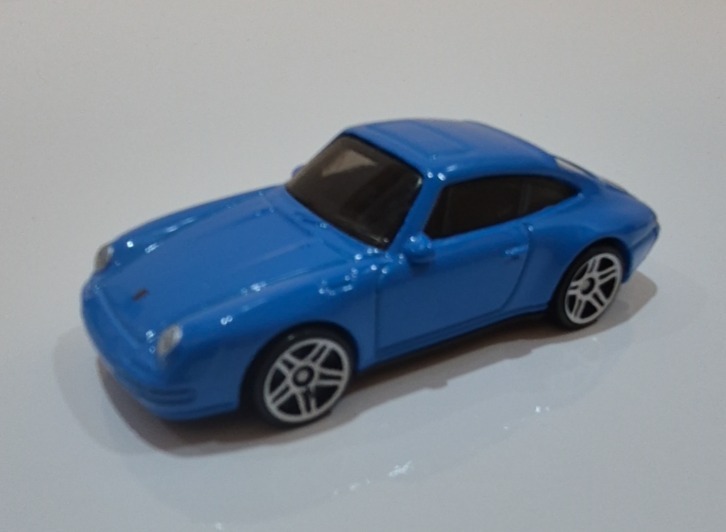'96 Porsche Carrera (White)