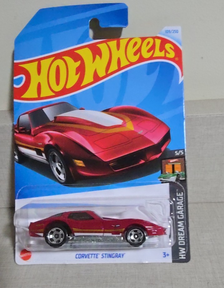 CORVETTE STINGRAY