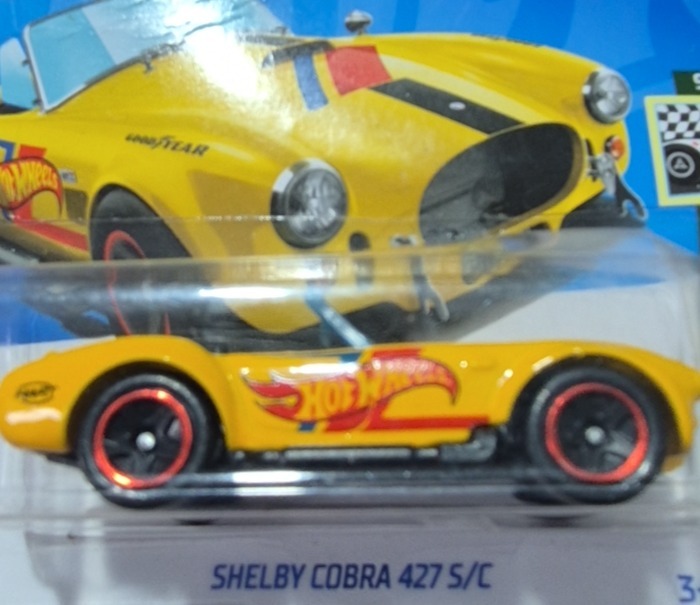 Shelby Cobra 427 S/C (Yellow)
