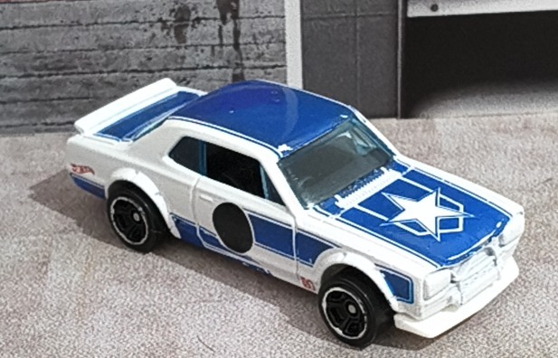 Nissan Skyline H/T 2000GT-X