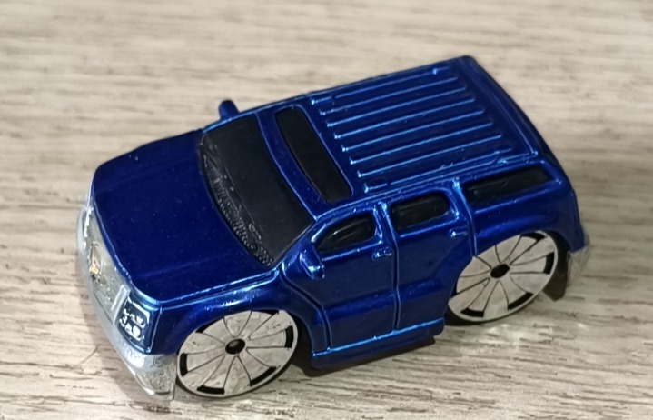 Blings Cadillac Escalade