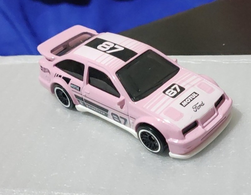 '87 Ford Sierra Cosworth (pink)