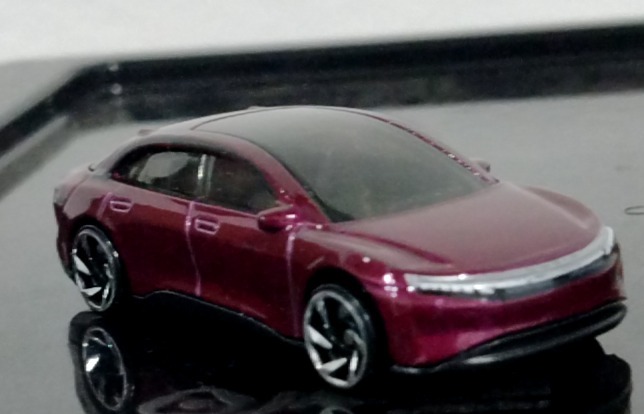 Lucid Air (Silver)