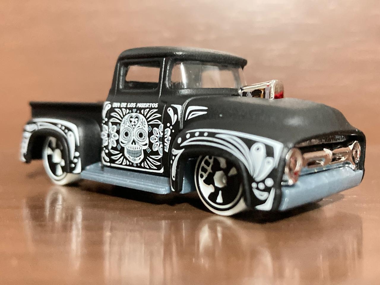 Custom '56 Ford Truck