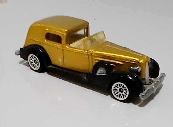 1935 Cadillac